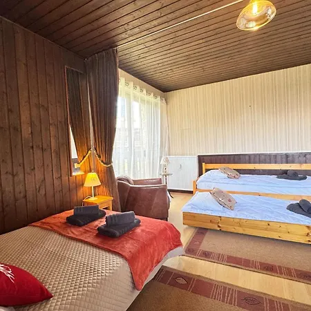 Charming Near The Slopes And The *